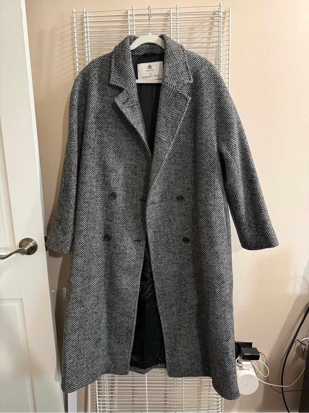 Aritzia Slouch Coat - Herringbone Black/White